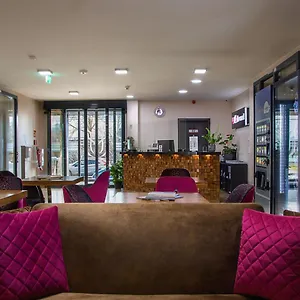 Work & Sleep Boardinghouse Auberge de jeunesse